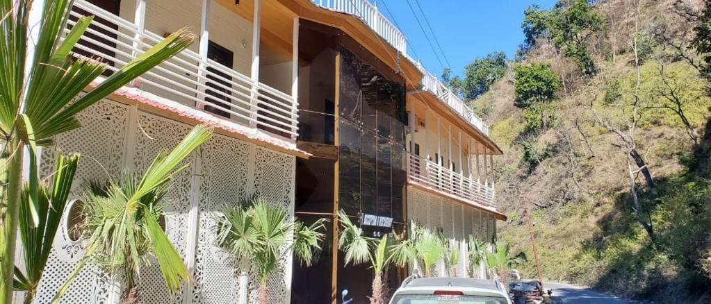 7 Hills Hotel And Resort Lansdowne Dış mekan fotoğraf